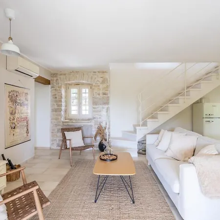 New!!!villa D'vita On Huge Fenced Holiday home Tinjan