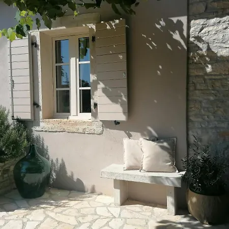 New!!!villa D'vita On Huge Fenced * Tinjan