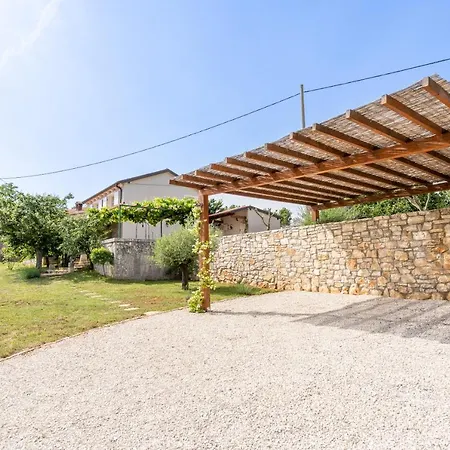 Holiday home New!!!villa D'vita On Huge Fenced *