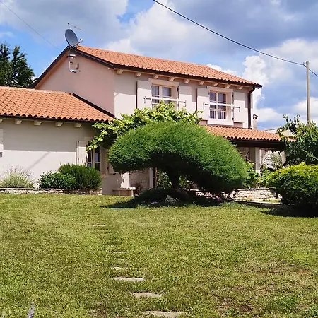 New!!!villa D'vita On Huge Fenced Tinjan