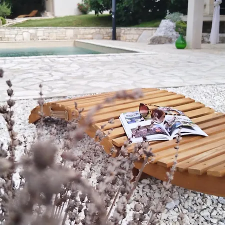 New!!!villa D'vita On Huge Fenced * Tinjan
