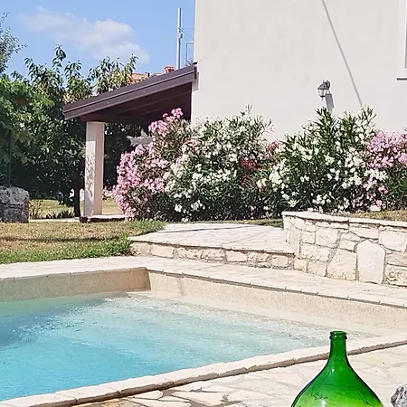 Holiday home New!!!villa D'vita On Huge Fenced *