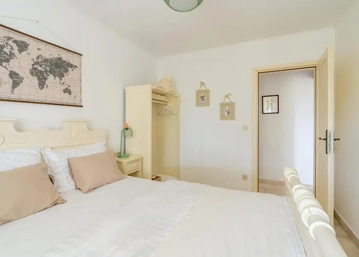 New!!!villa D'vita On Huge Fenced