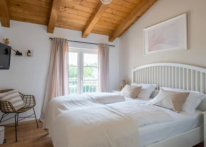 New!!!villa D'vita On Huge Fenced *