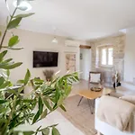 בית נופש New!!!villa D'vita On Huge Fenced Tinjan